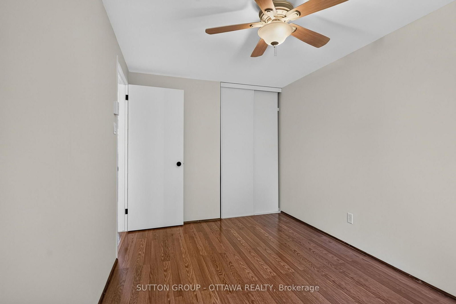 55 PIXLEY • Ottawa, ON photo 19