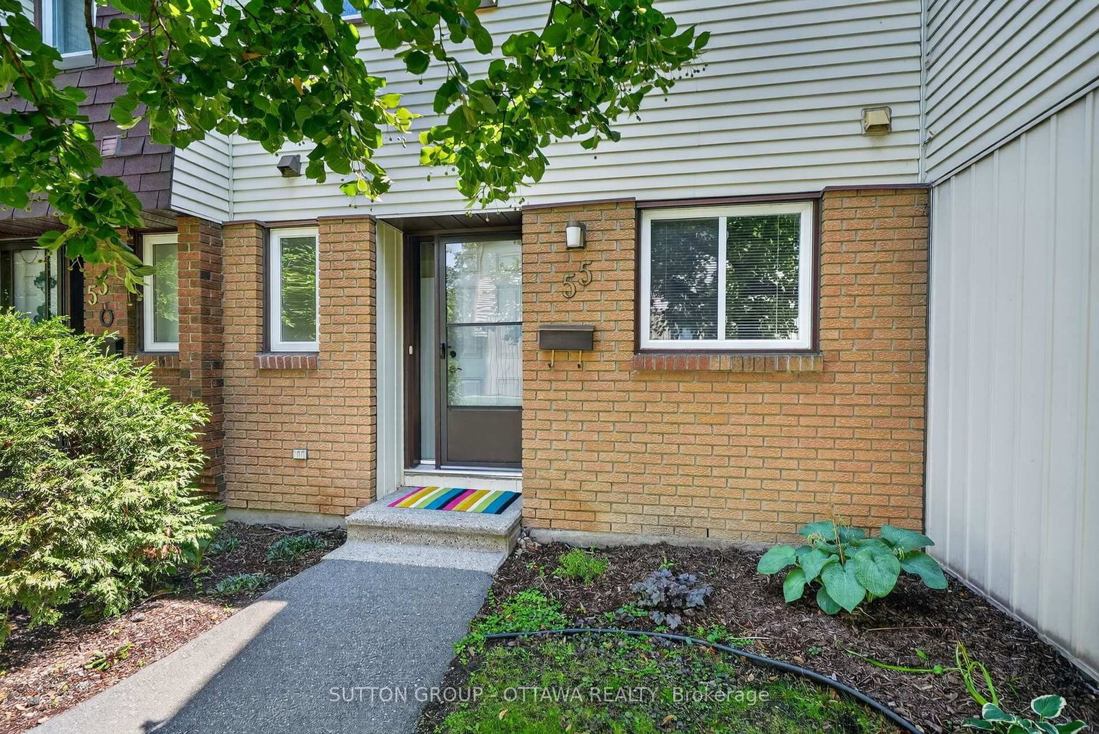55 PIXLEY • Ottawa, ON photo 2