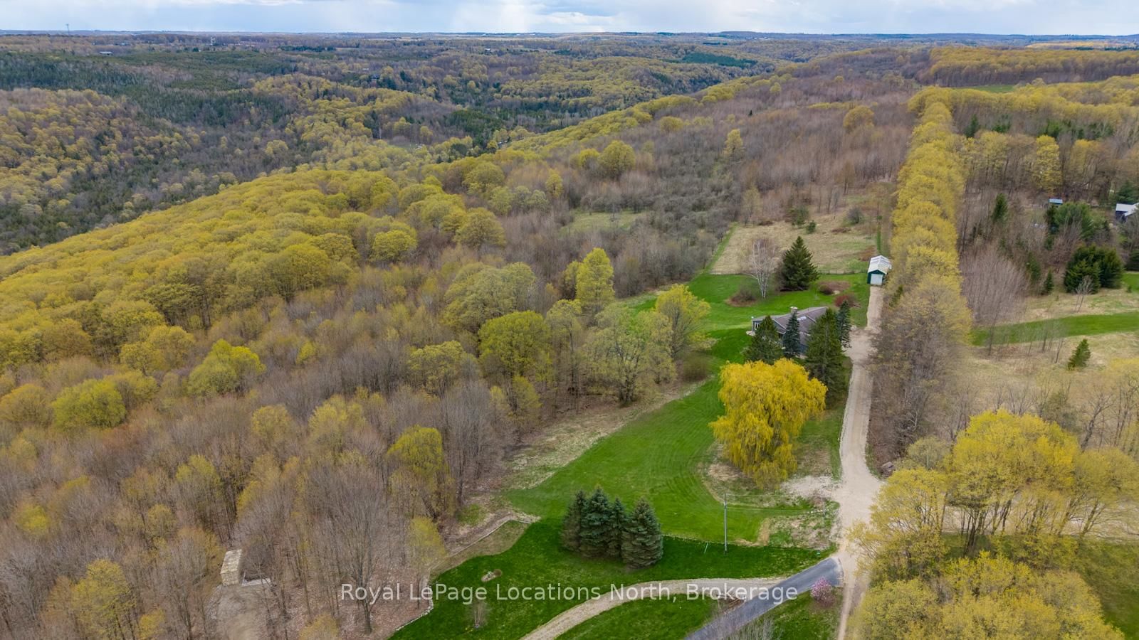 446070 Johnston's Side Road • Grey Highlands, ON photo 38