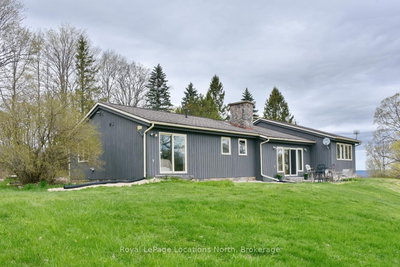 446070 Johnston's Side Road • Grey Highlands, ON photo 6