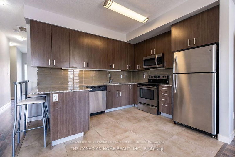 T101 - 62 Balsam Street N