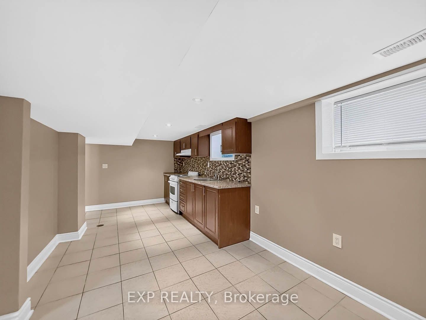 57 Weir Street S • Hamilton, ON photo 28