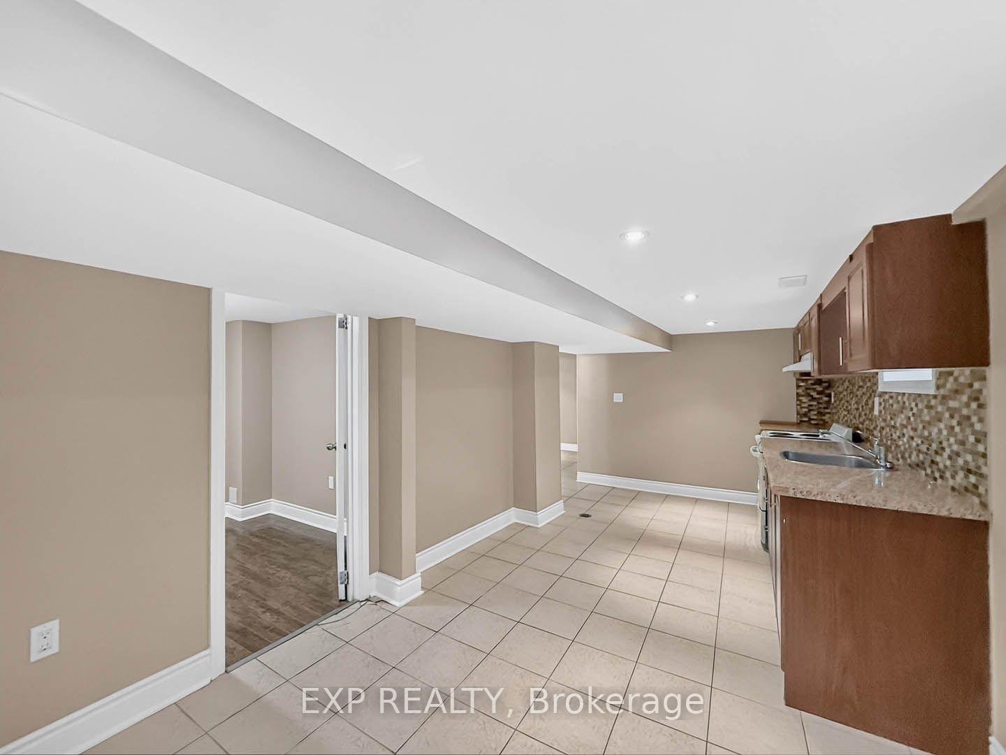 57 Weir Street S • Hamilton, ON photo 30