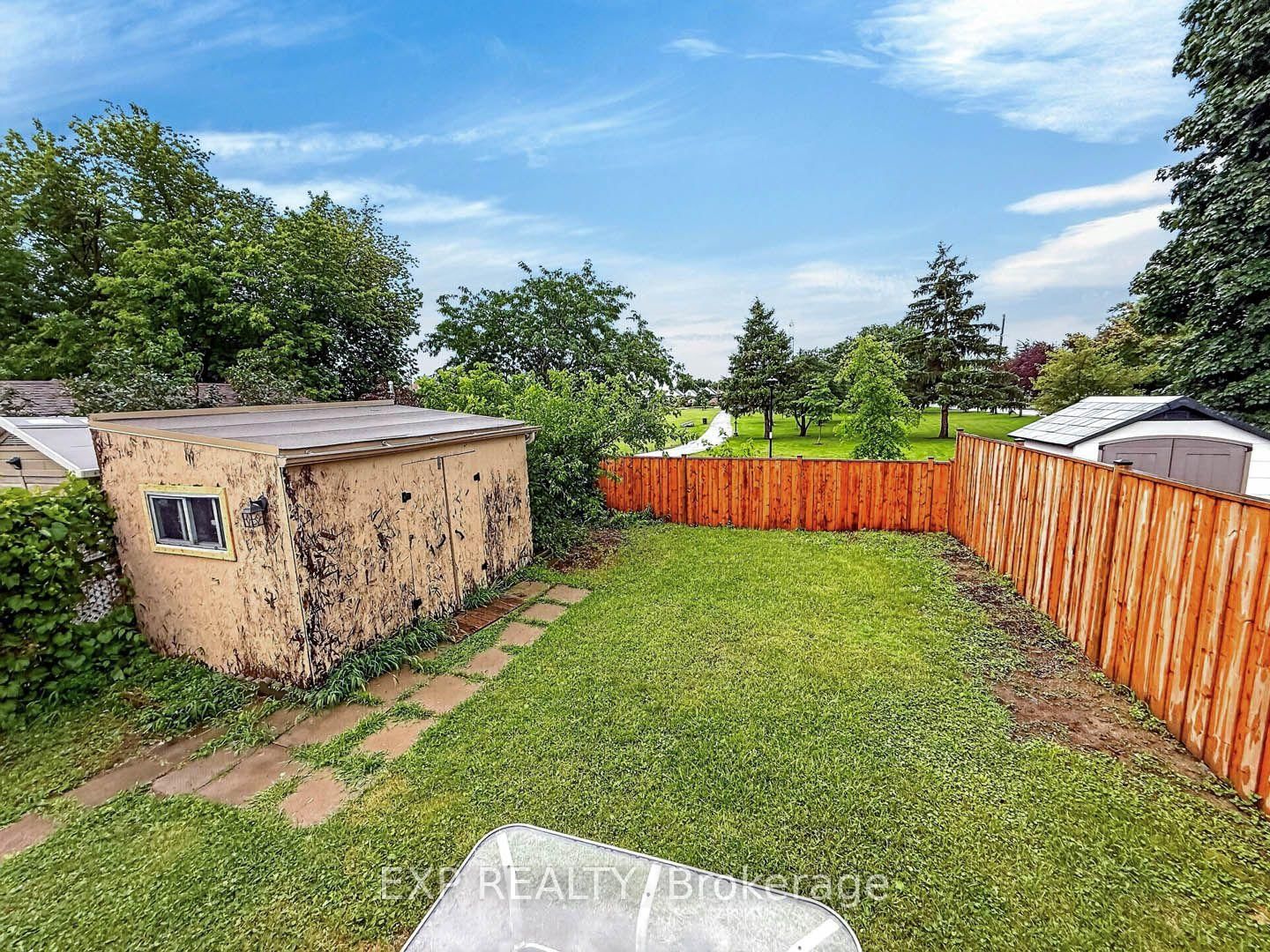 57 Weir Street S • Hamilton, ON photo 42