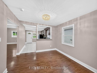 57 Weir Street S • Hamilton, ON photo 9