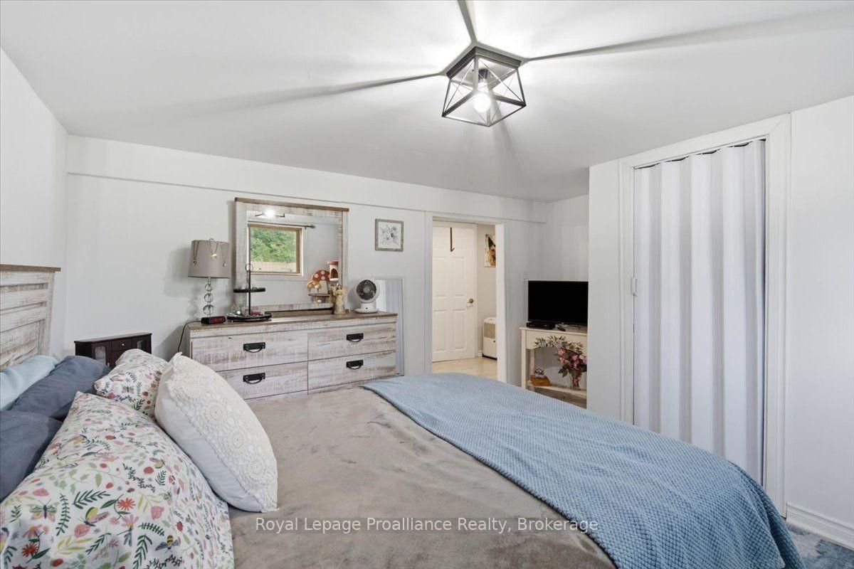 270 Colonial Road • Belleville, ON photo 23