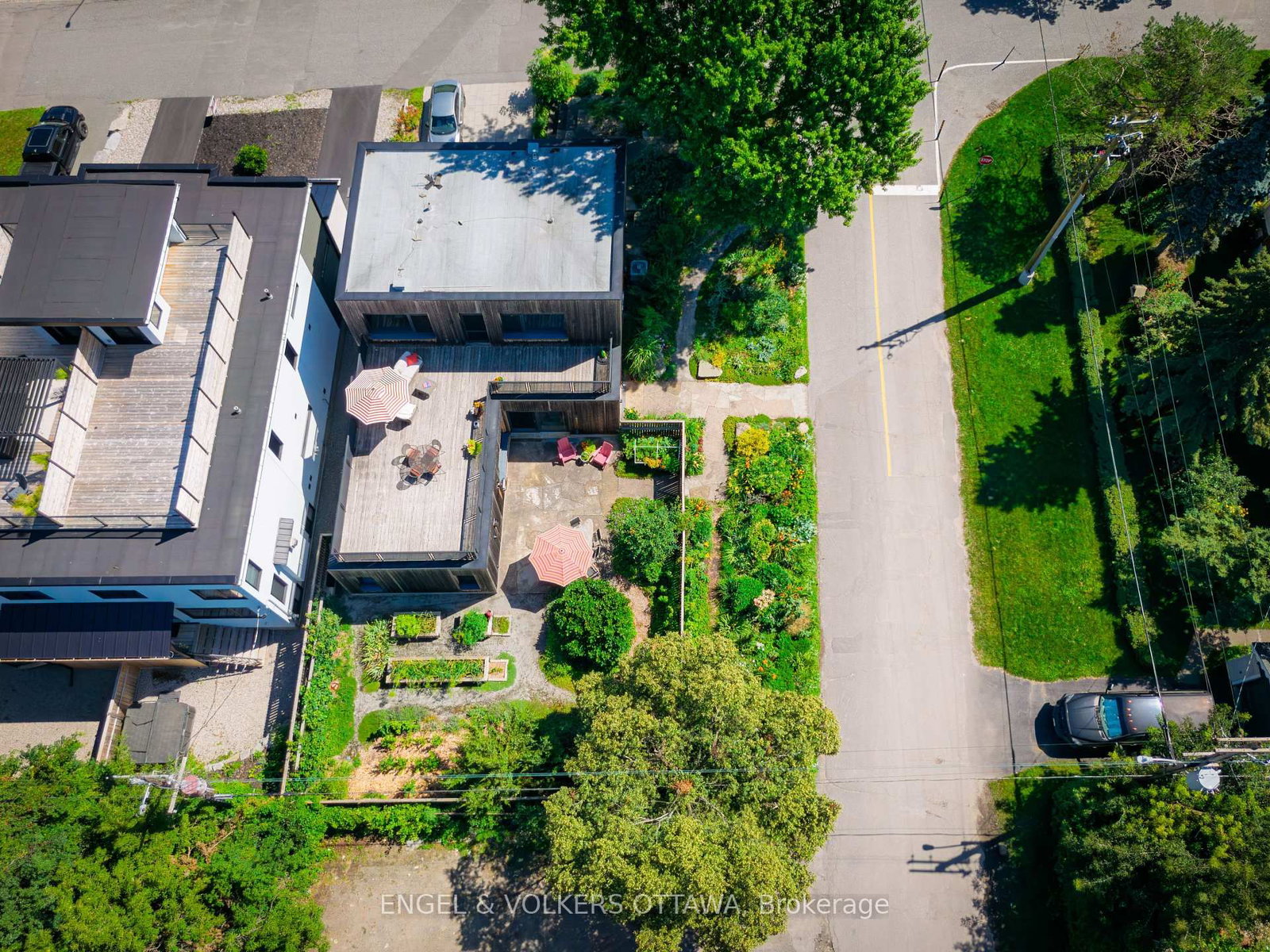 252 Atlantis Avenue • Ottawa, ON photo 45