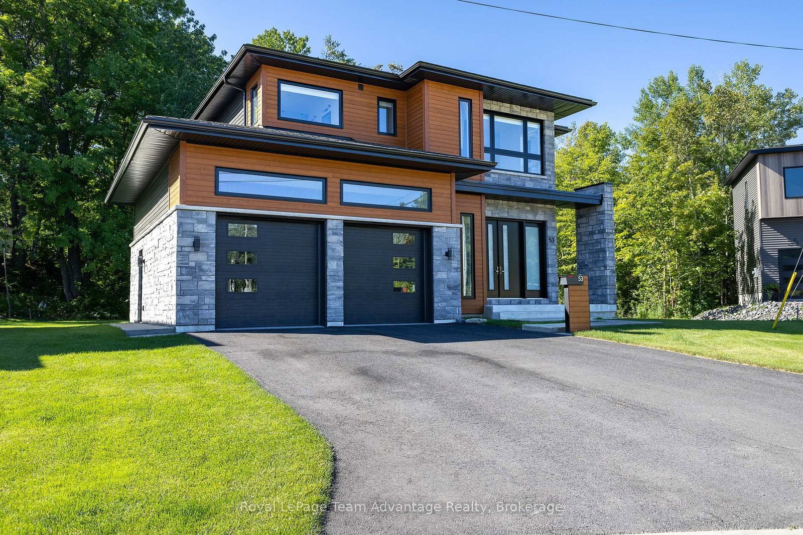 53 Dennis Drive • Parry Sound, ON photo 2