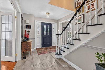 28 Arbour Glen Drive • St. Catharines, ON photo 3