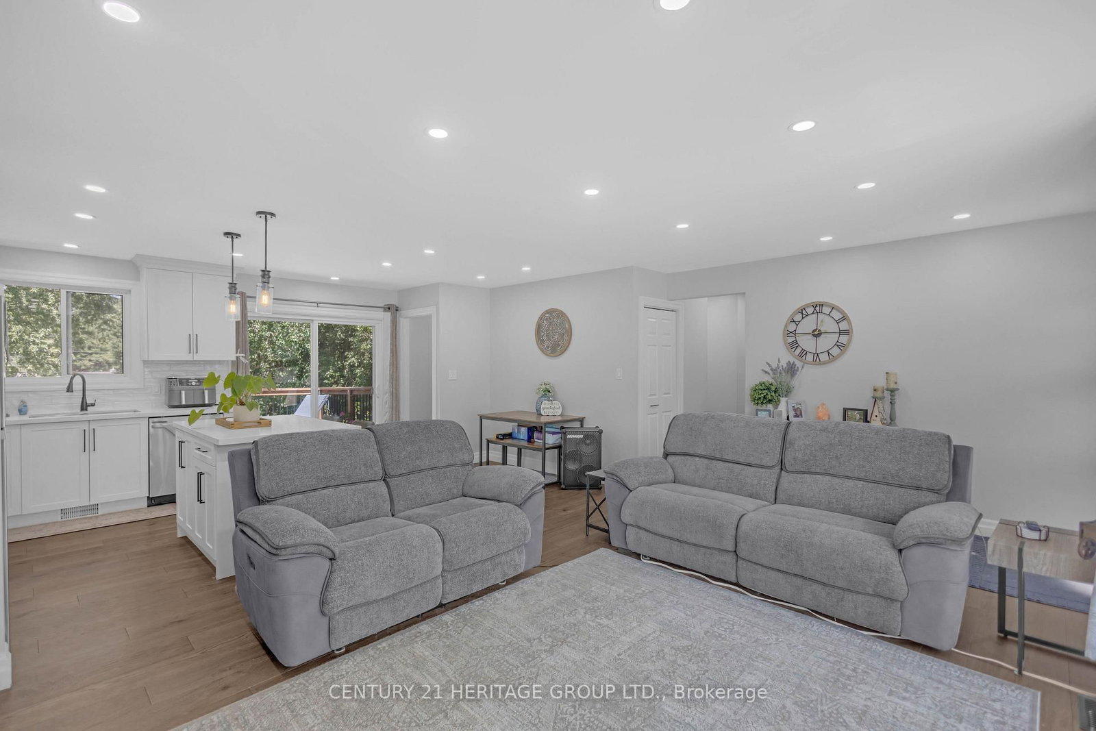 30 Ridgeway Avenue • Norfolk, ON photo 10
