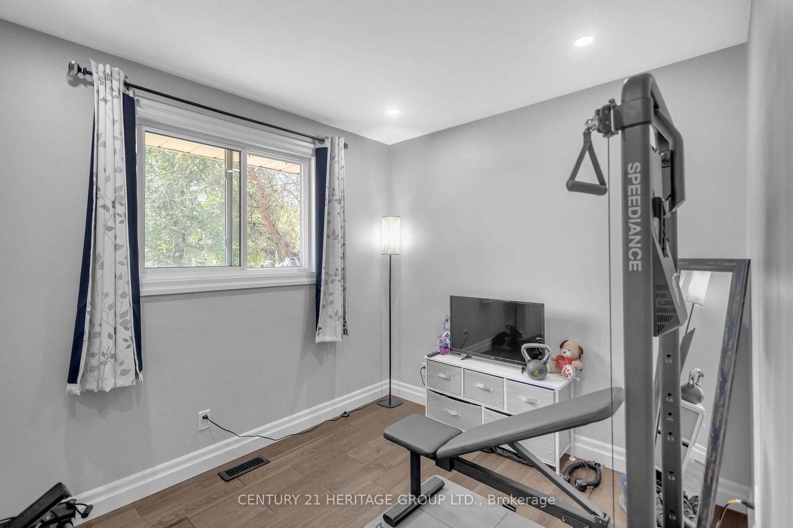 30 Ridgeway Avenue • Norfolk, ON photo 21