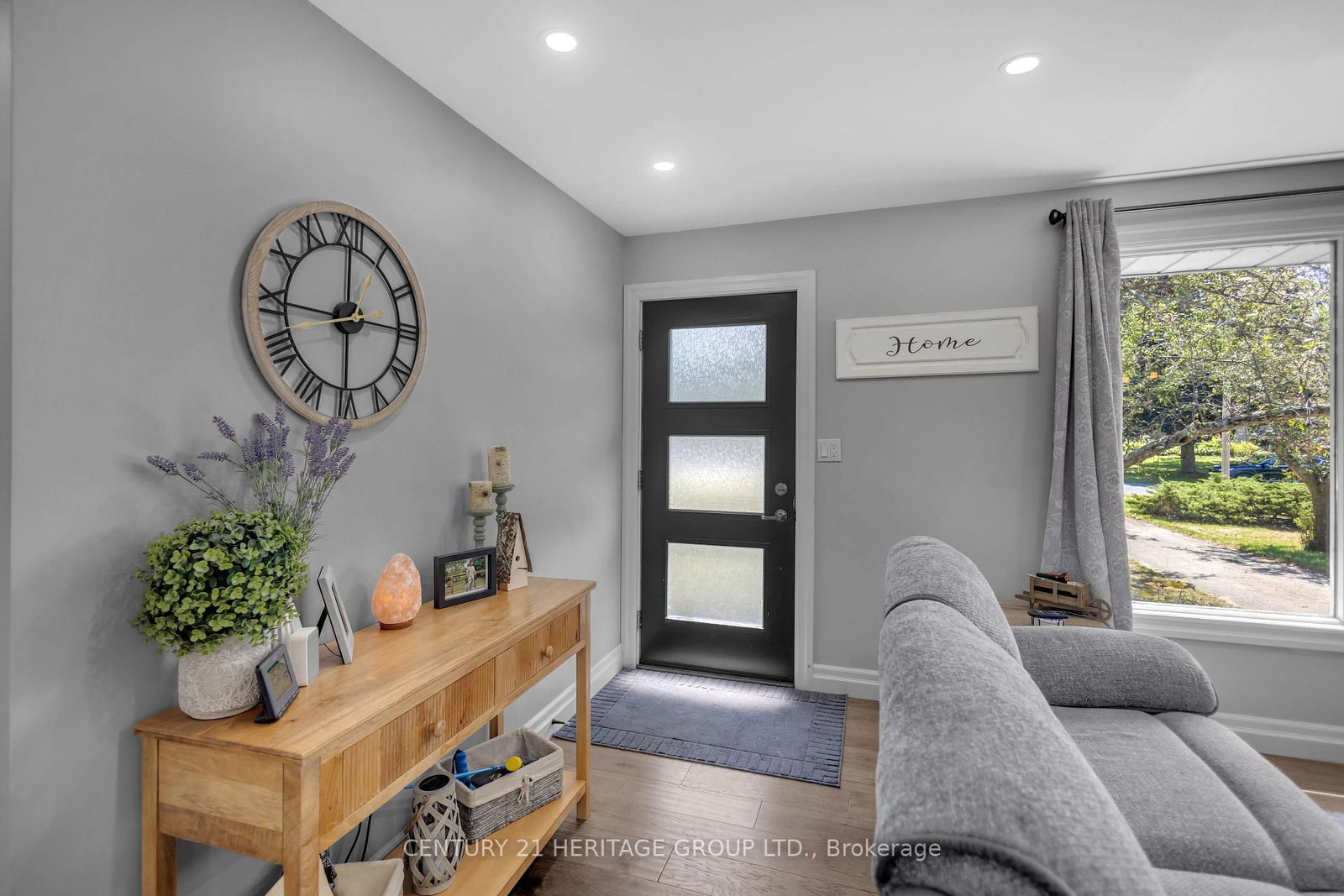 30 Ridgeway Avenue • Norfolk, ON photo 7