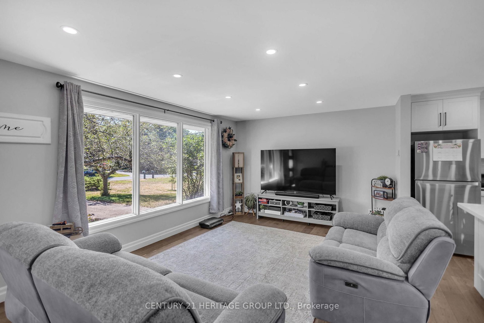 30 Ridgeway Avenue • Norfolk, ON photo 9