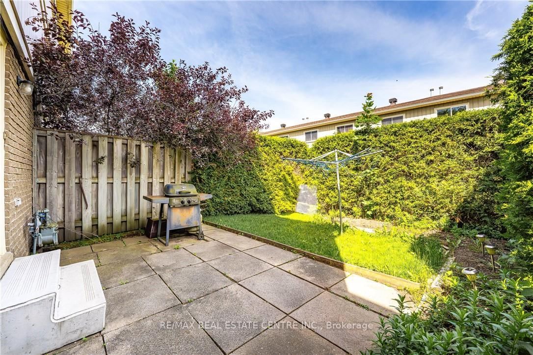 75-51 Paulander Dr, Kitchener, view 20