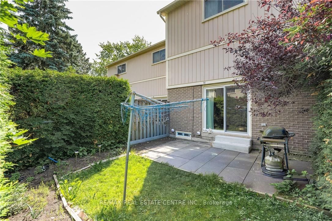 75-51 Paulander Dr, Kitchener, view 21