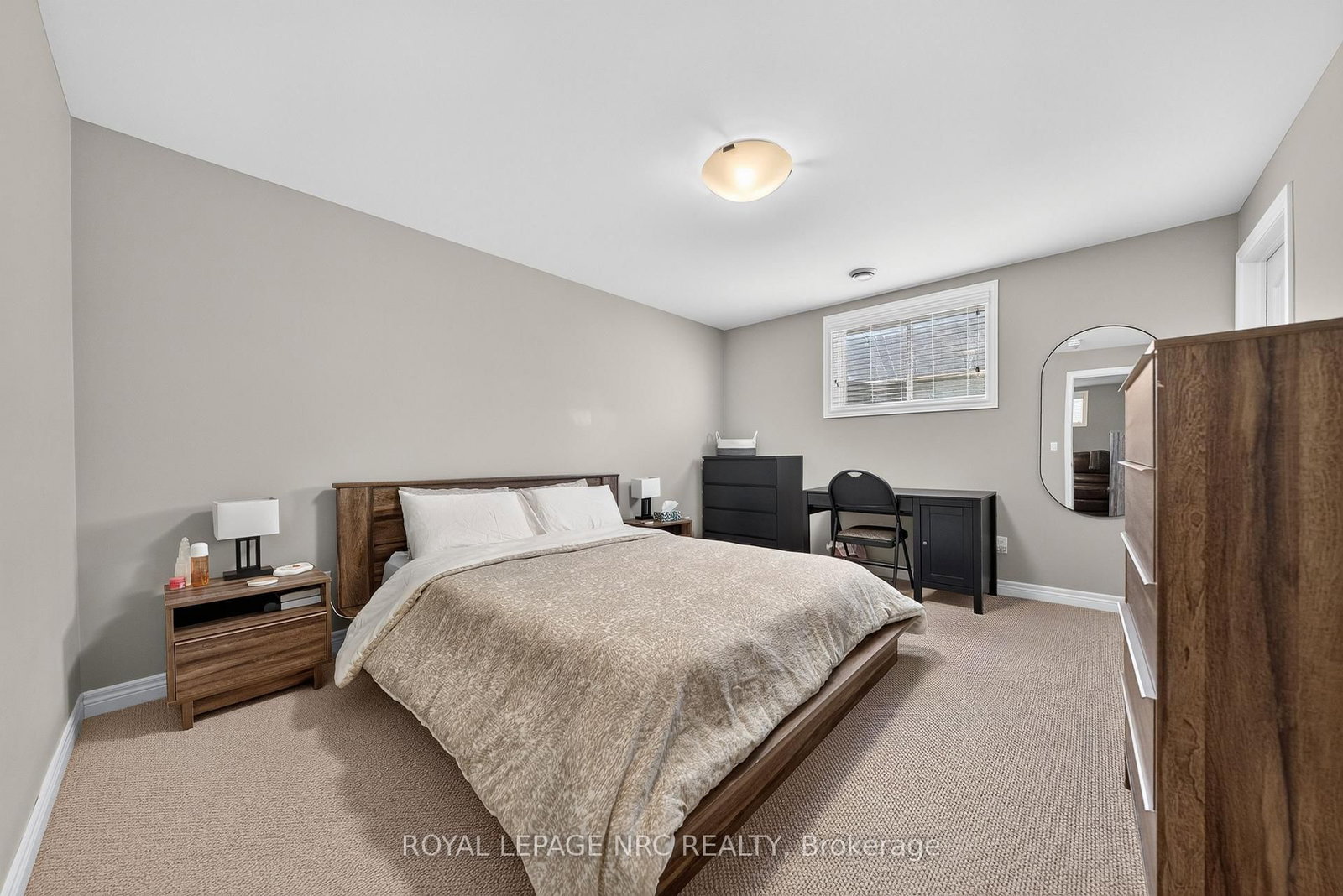 18 Eastman Gateway • Thorold, ON photo 35