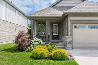 18 Eastman Gateway • Thorold, ON photo 4