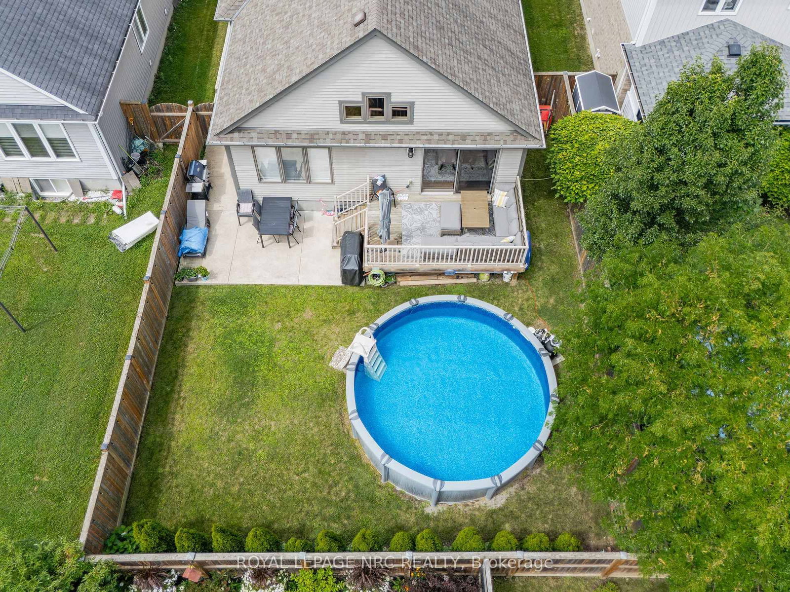 18 Eastman Gateway • Thorold, ON photo 46