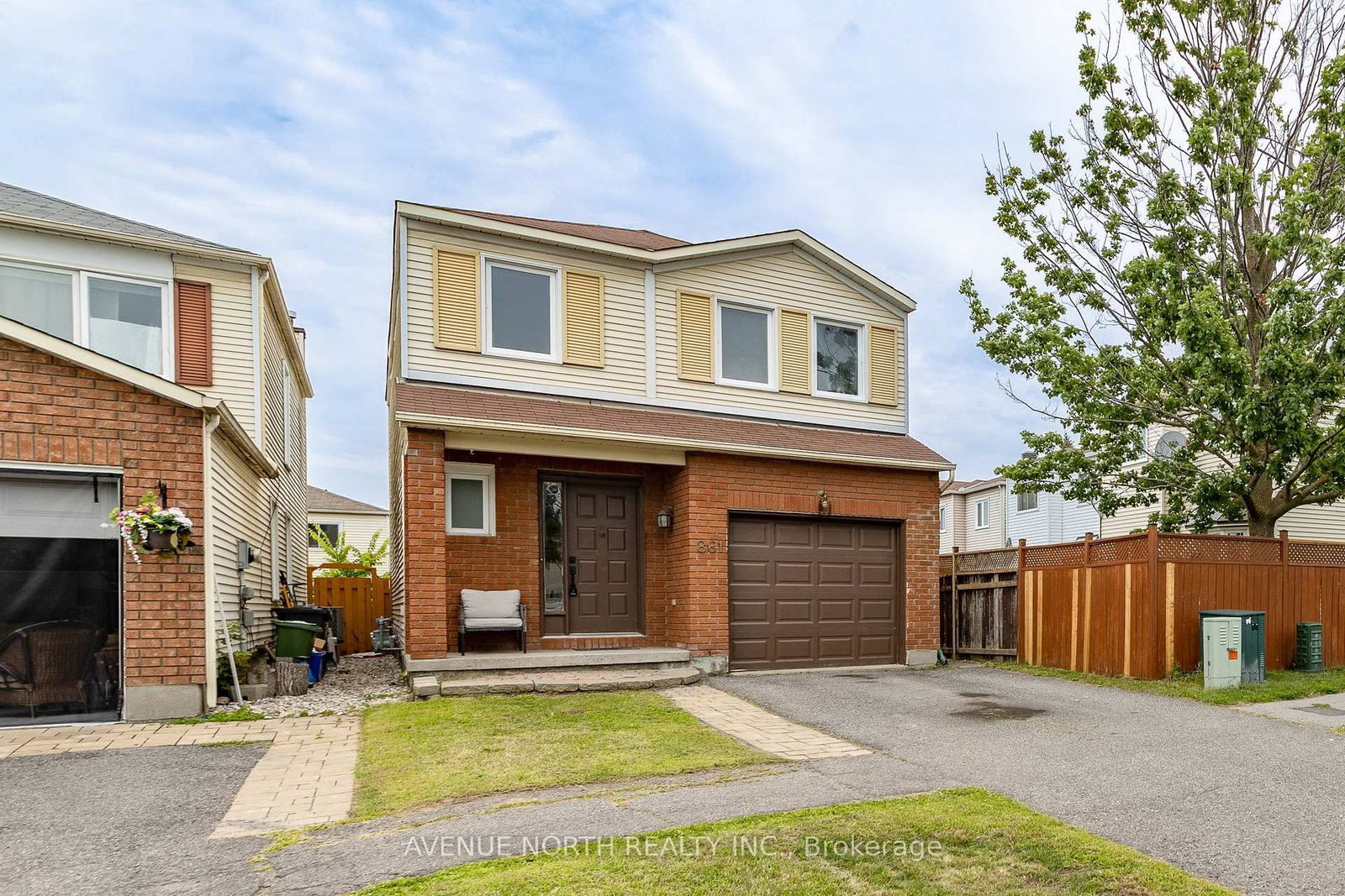 861 Karsh Drive • Ottawa, ON photo 1