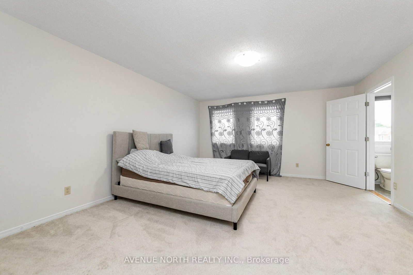 861 Karsh Drive • Ottawa, ON photo 21