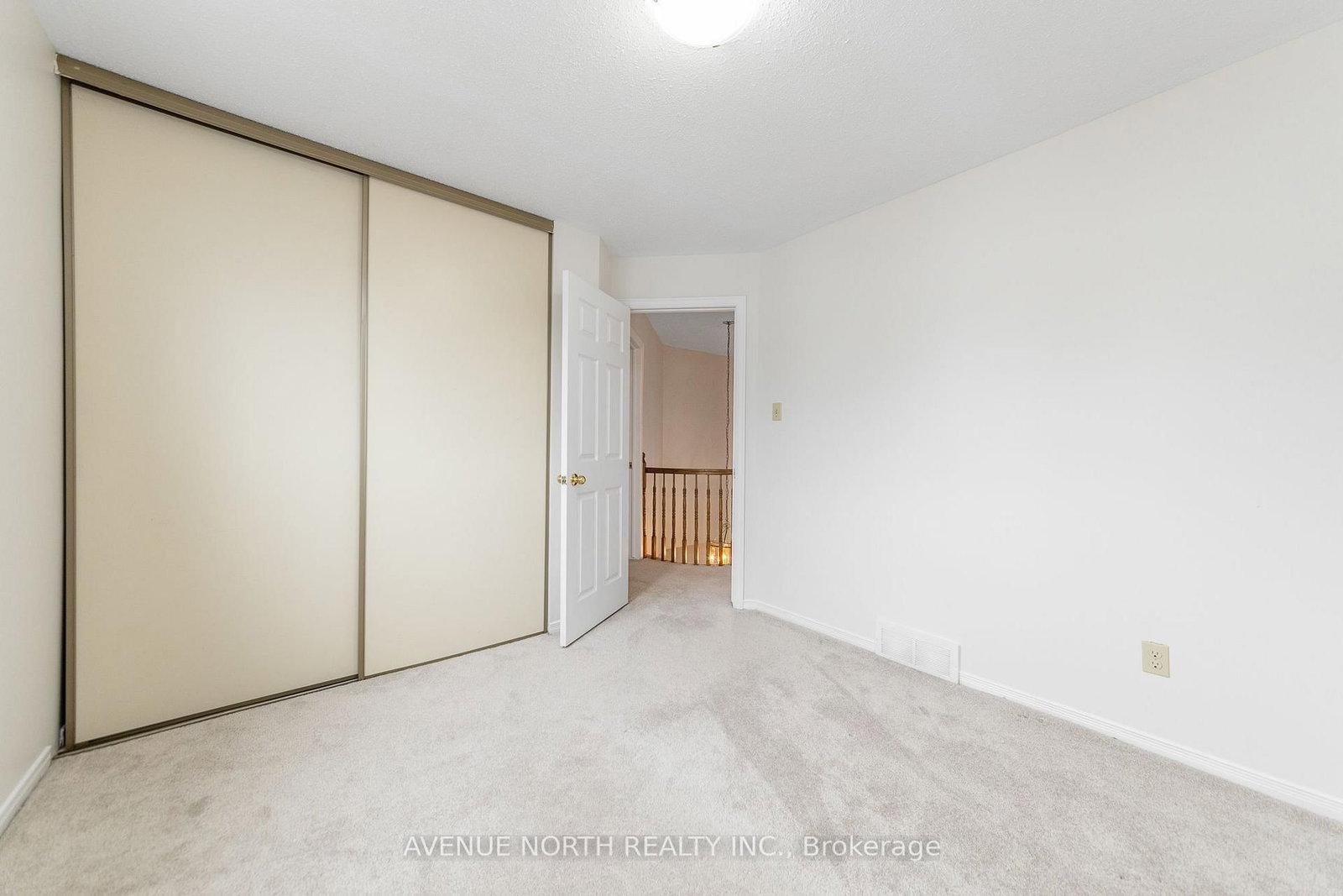 861 Karsh Drive • Ottawa, ON photo 33