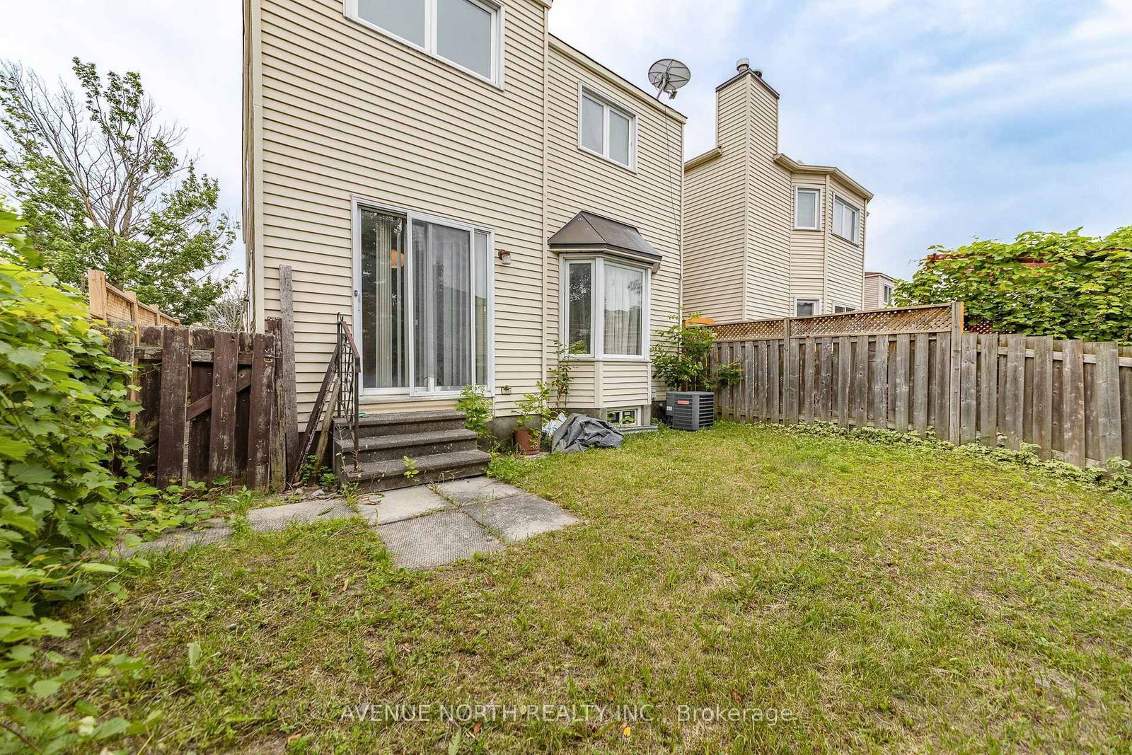 861 Karsh Drive • Ottawa, ON photo 48