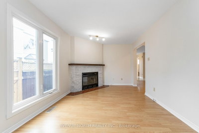 861 Karsh Drive • Ottawa, ON photo 9