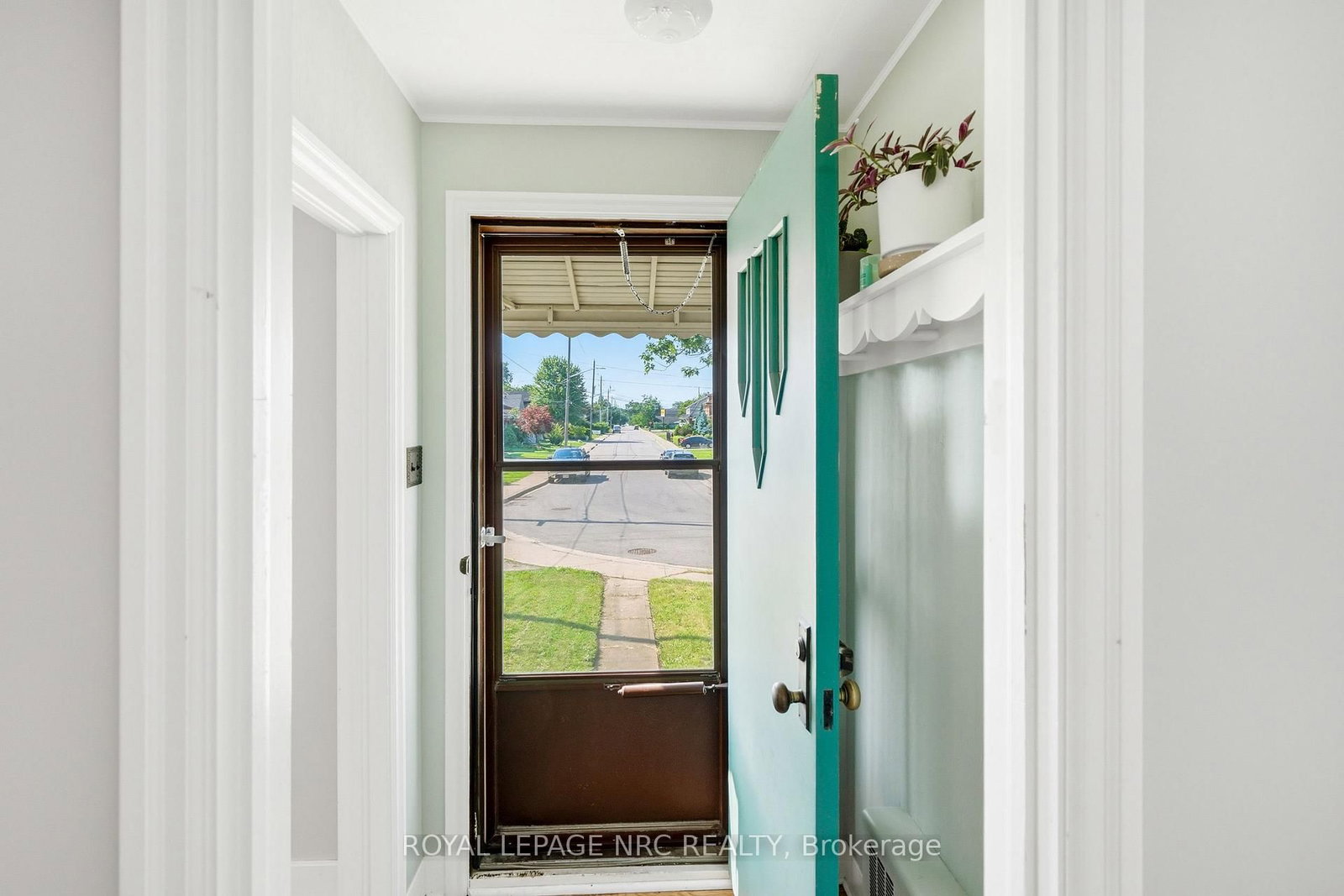 4939 Hamilton Street • Niagara Falls, ON photo 5