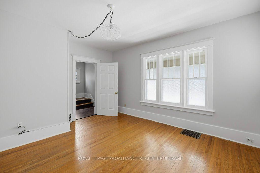 256 Collingwood Street • Kingston, ON photo 14