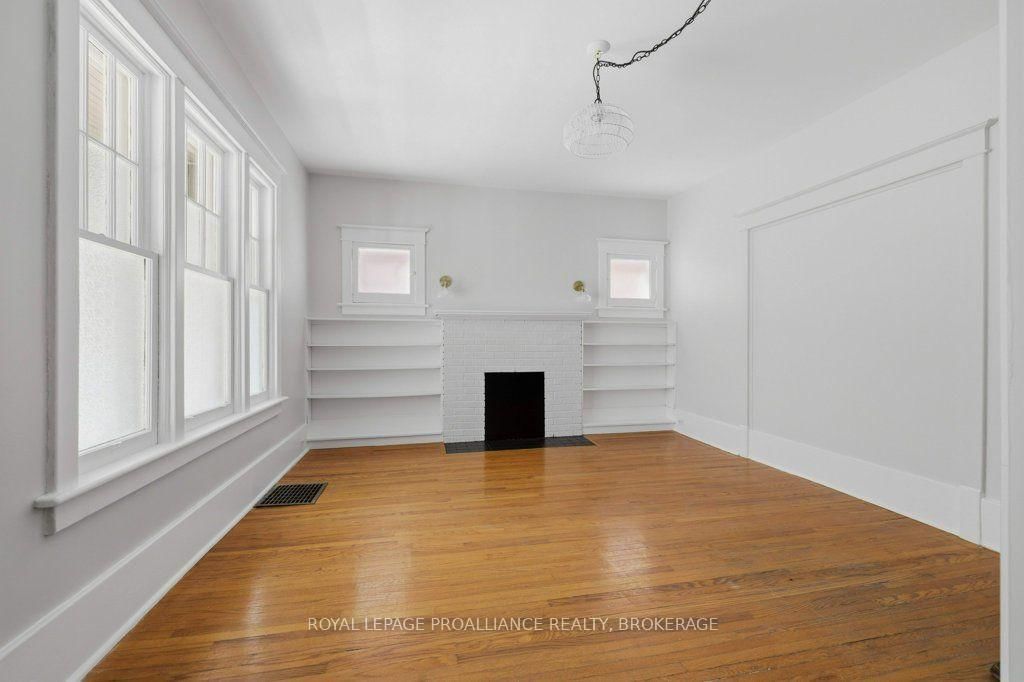 256 Collingwood Street • Kingston, ON photo 15