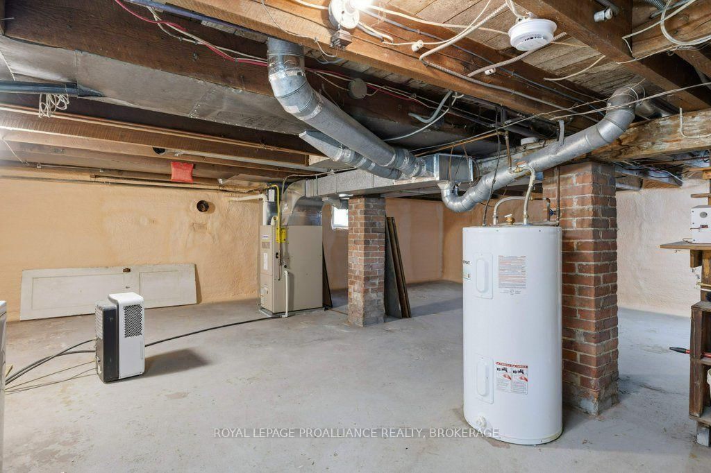 256 Collingwood Street • Kingston, ON photo 27