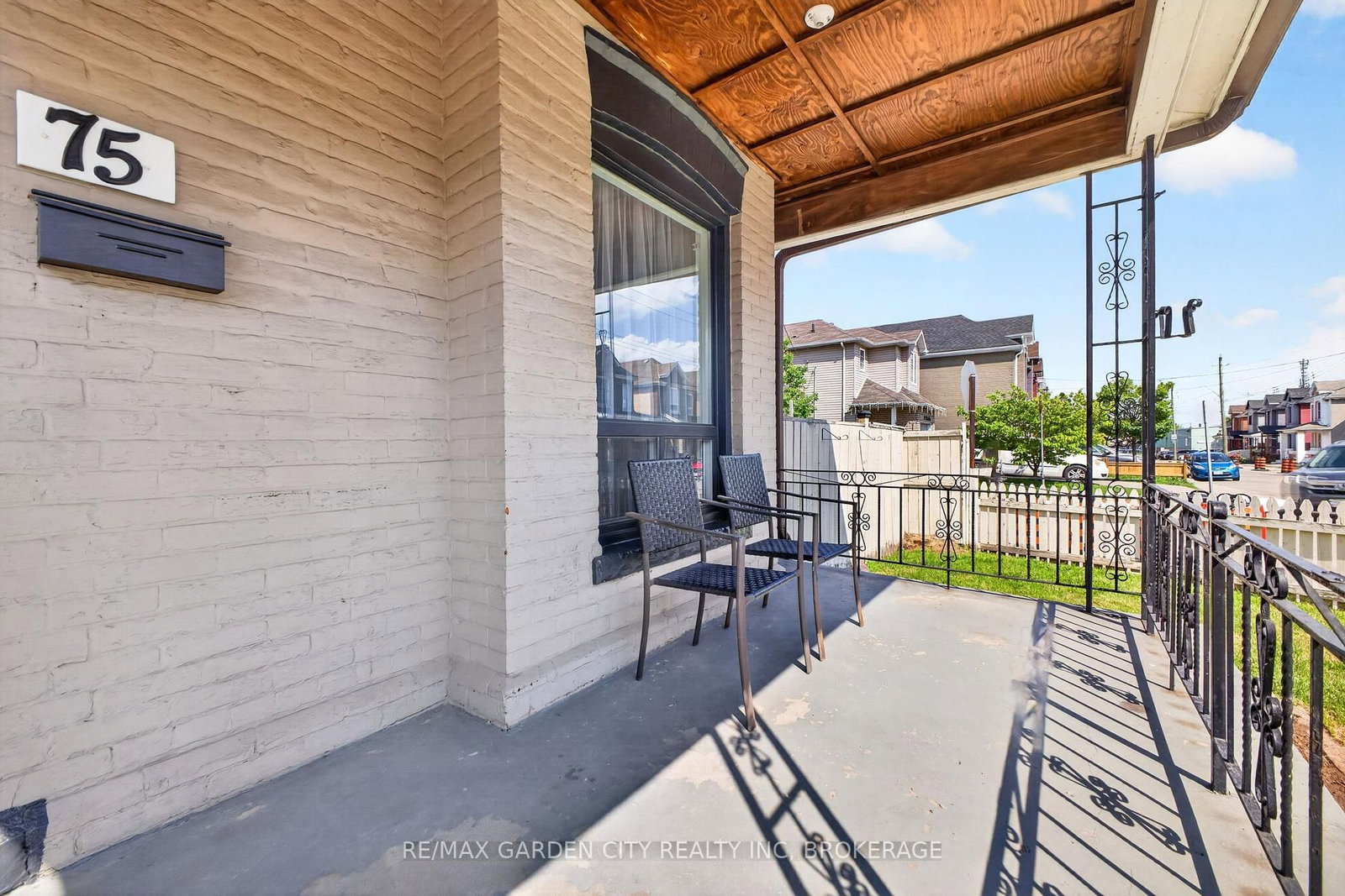 75 Keith Street • Hamilton, ON photo 2
