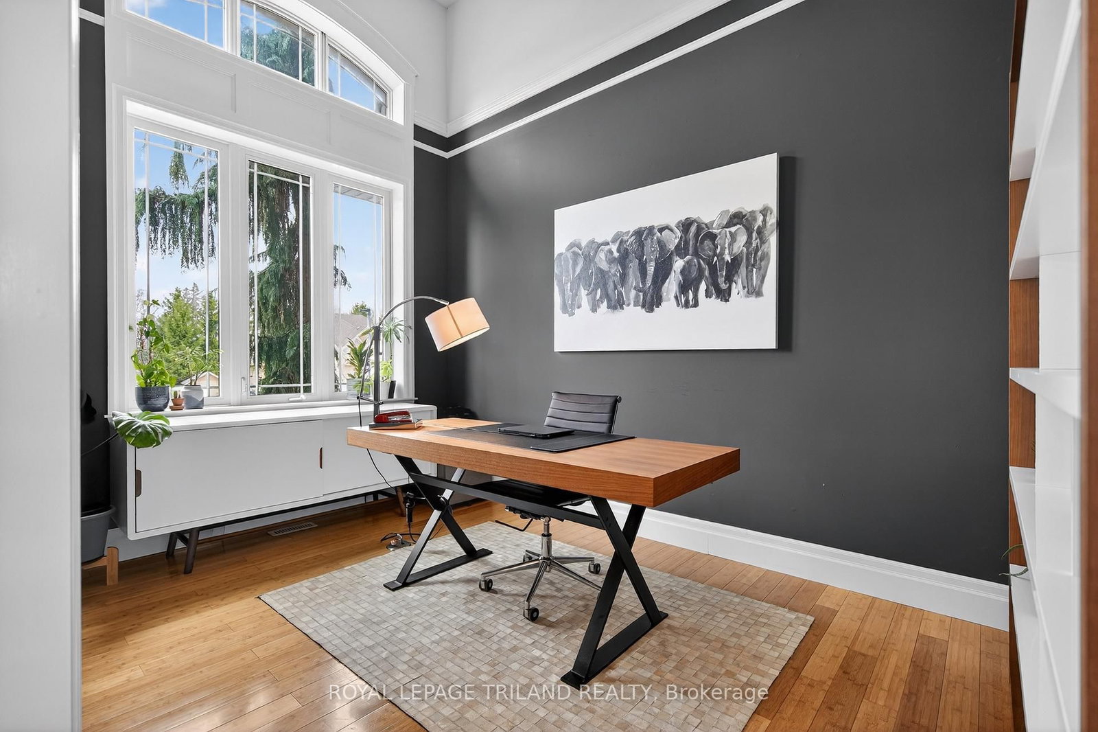 24 Earlscourt Terrace • Middlesex Centre, ON photo 5