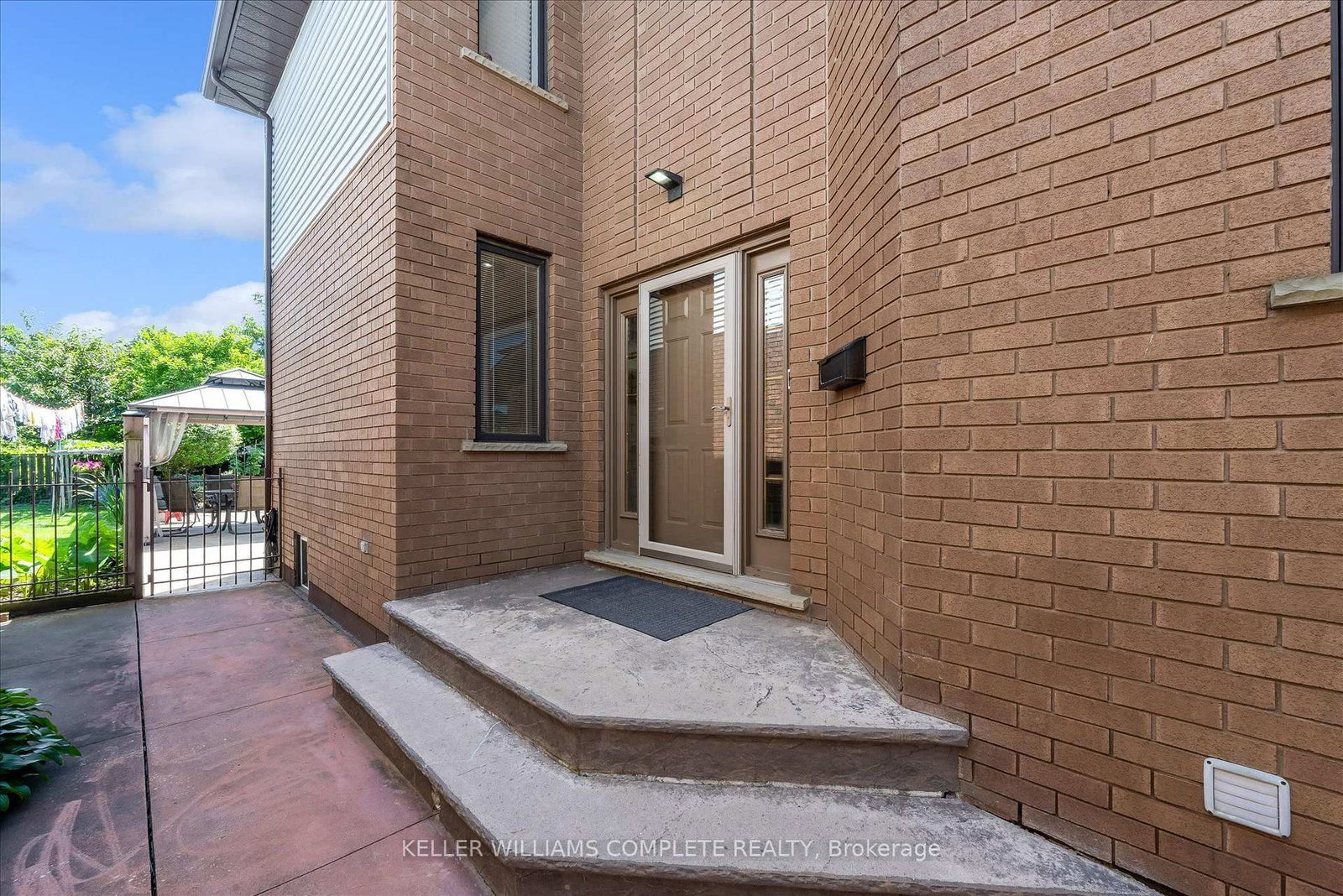 847 West 5th Street • Hamilton, ON photo 4