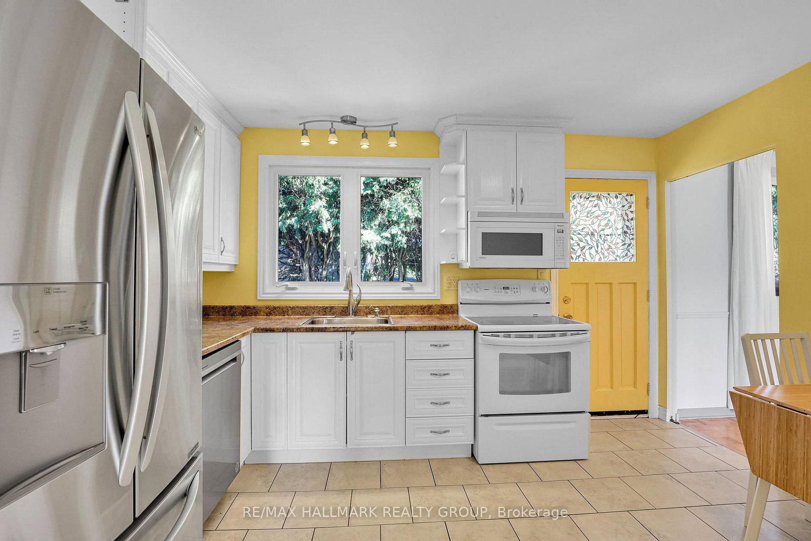 45 Larkin Drive • Barrhaven, ON photo 14