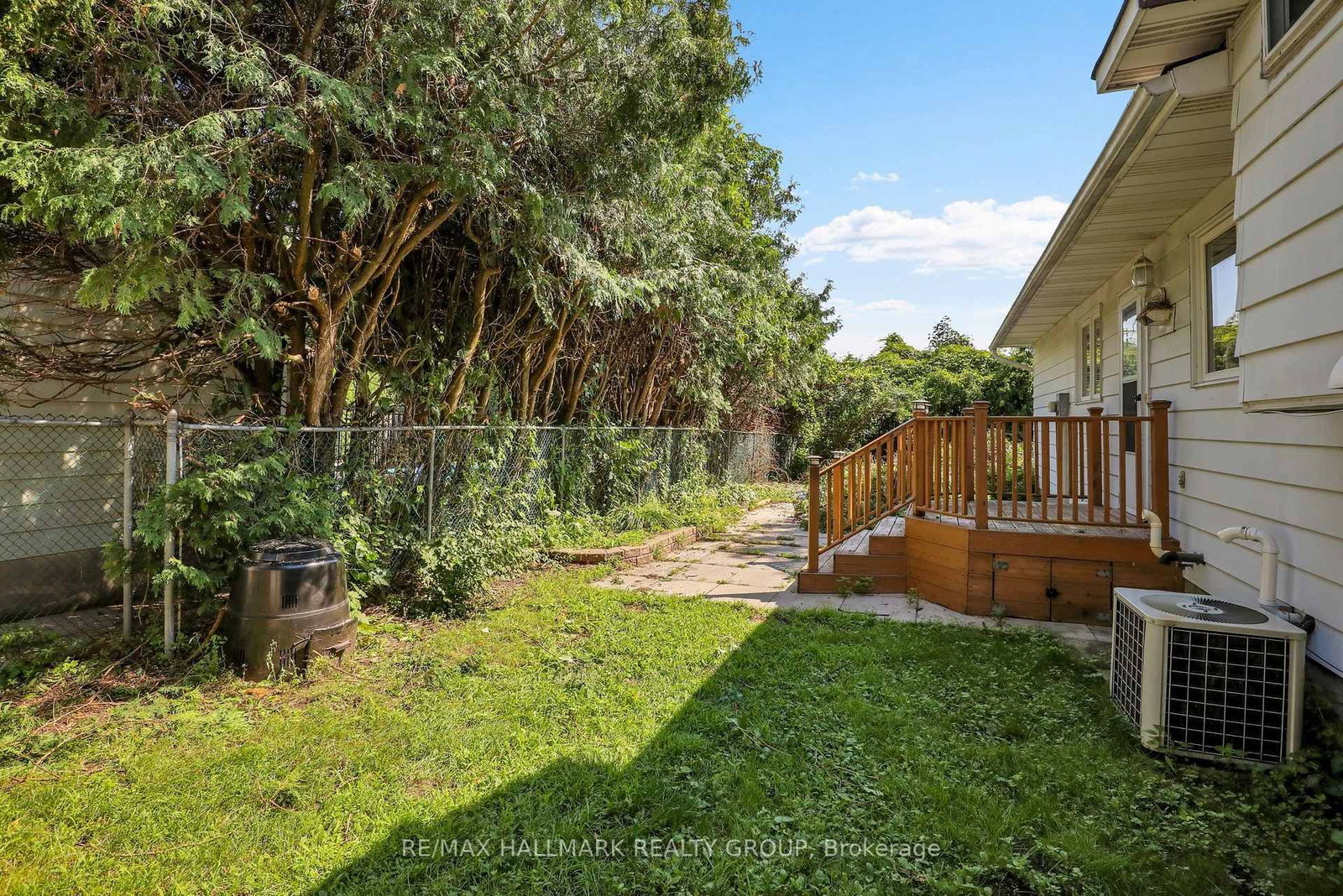 45 Larkin Drive • Barrhaven, ON photo 33