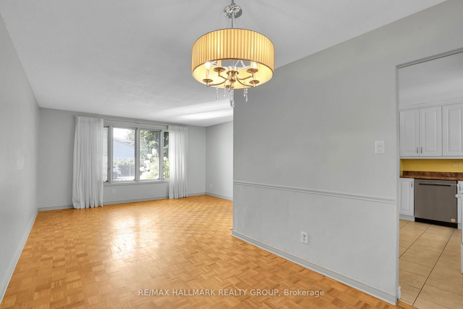 45 Larkin Drive • Barrhaven, ON photo 8