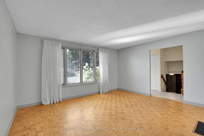 45 Larkin Drive • Barrhaven, ON photo 9