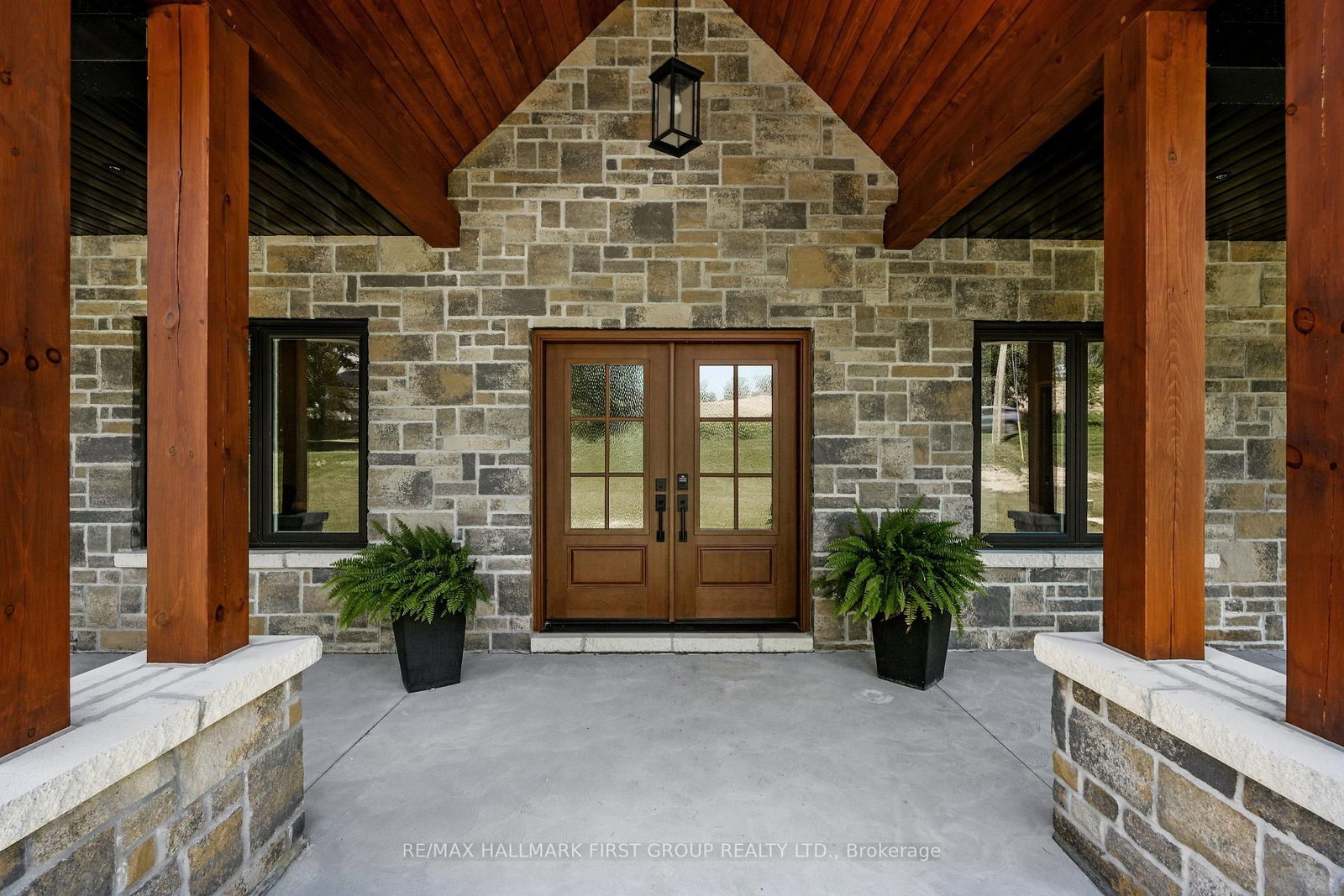 3922 Kennedy Road • Hamilton Township, ON photo 3