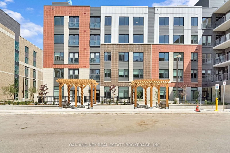 385 Hill St photo 2