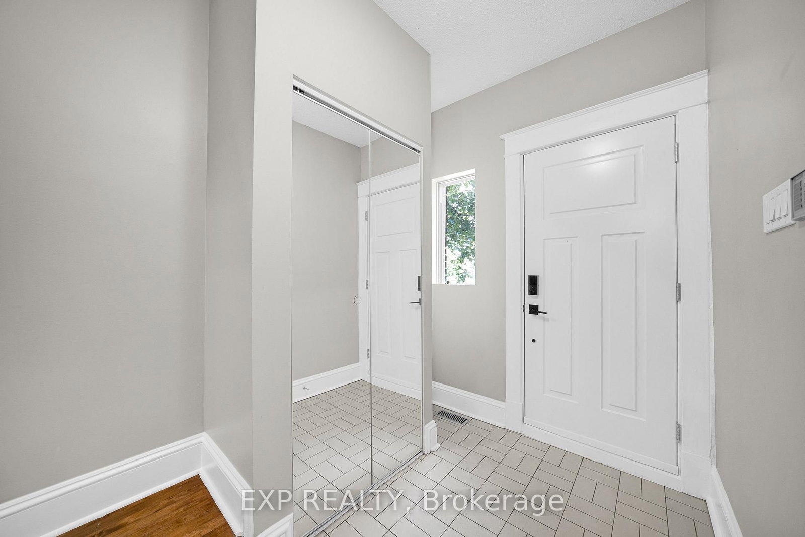 463 Slater Street • Ottawa, ON photo 14