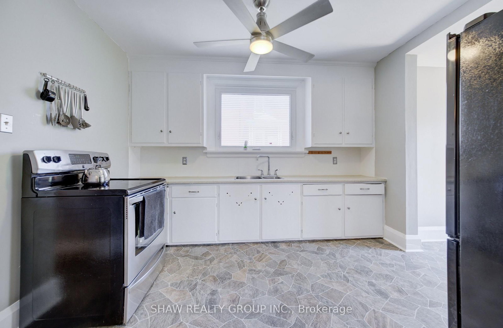 209 Belleview Ave, Kitchener, view 10