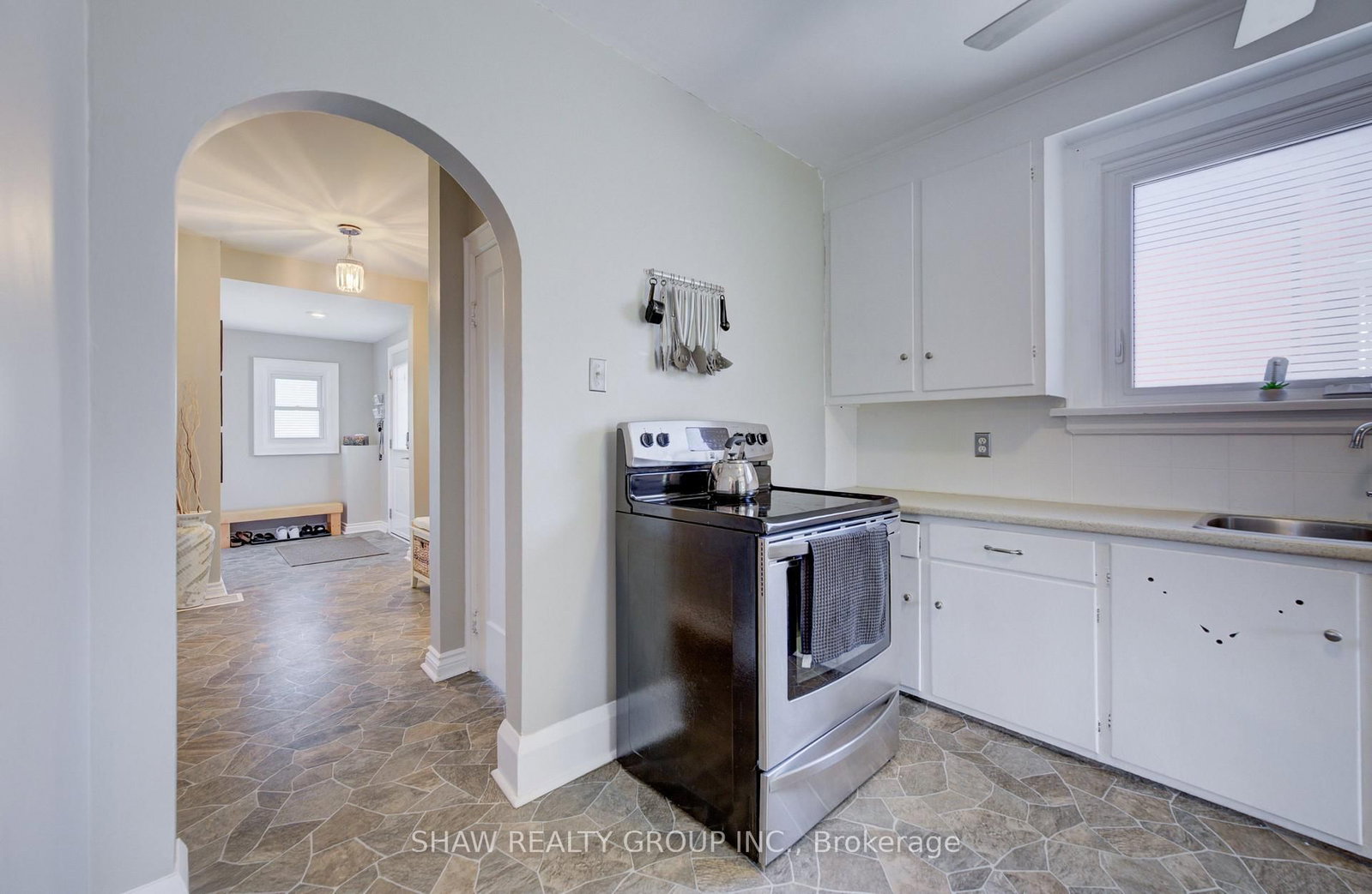 209 Belleview Ave, Kitchener, view 11