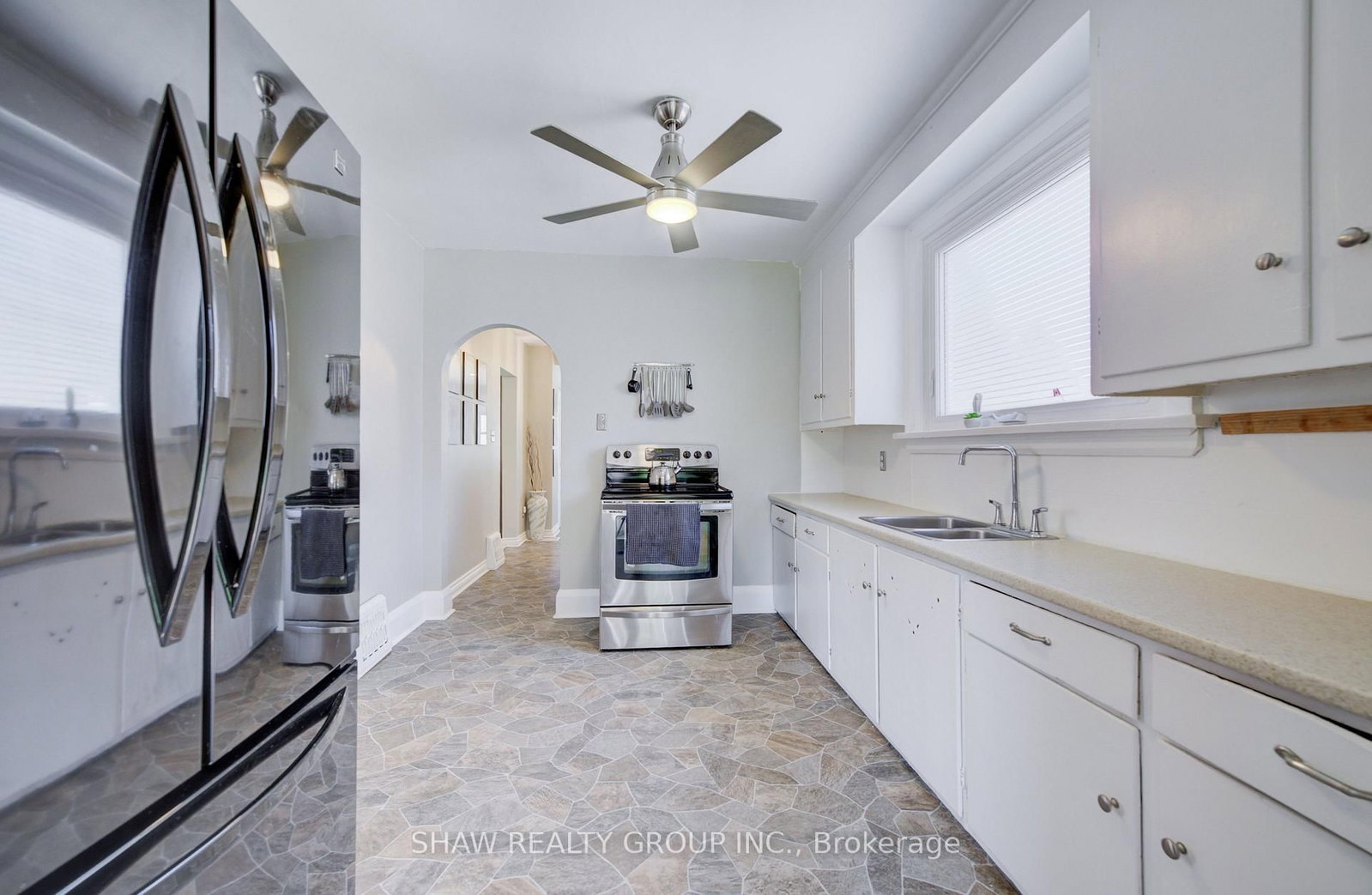 209 Belleview Ave, Kitchener, view 13