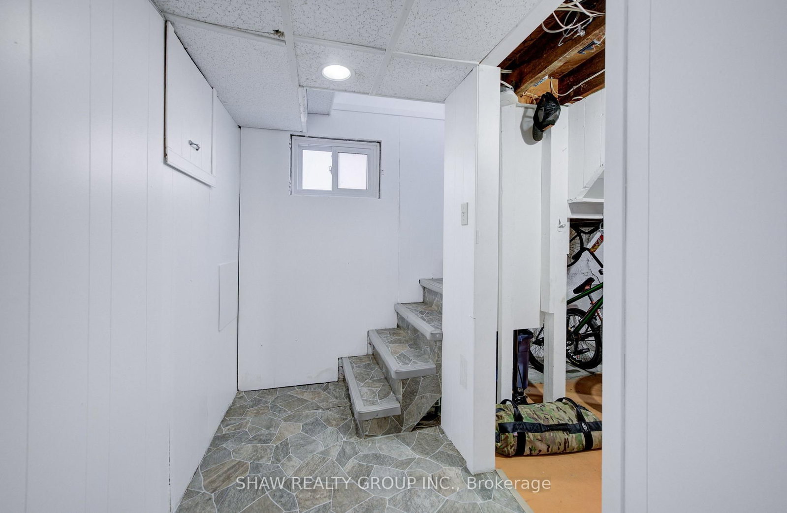 209 Belleview Ave, Kitchener, view 22