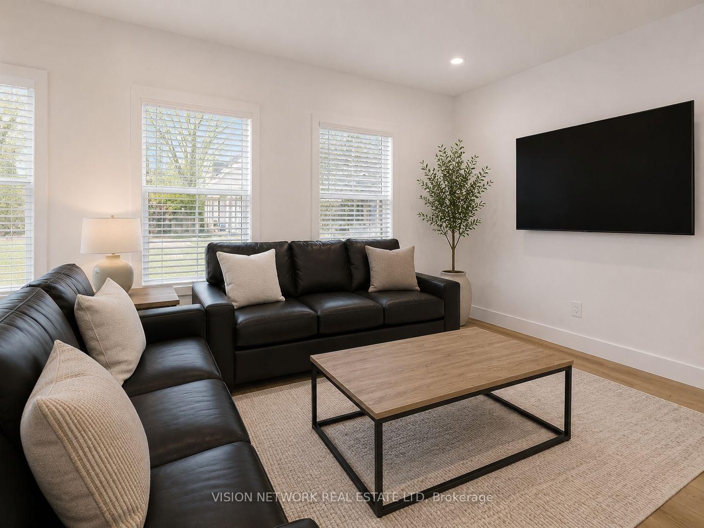 120 Empress Avenue, London North