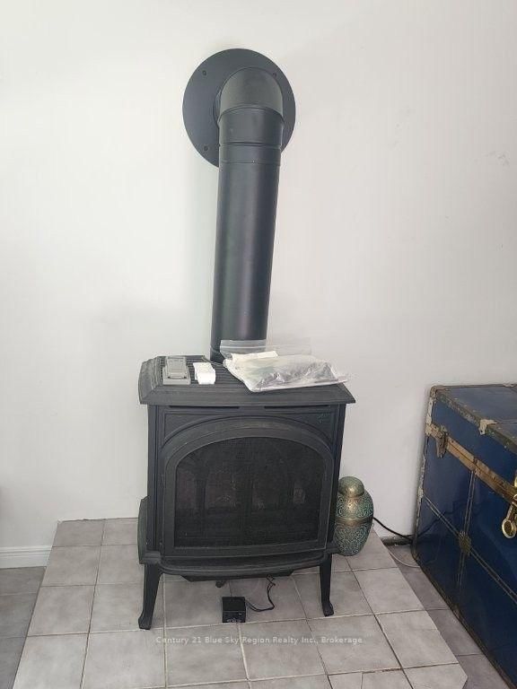 Listing Image 20