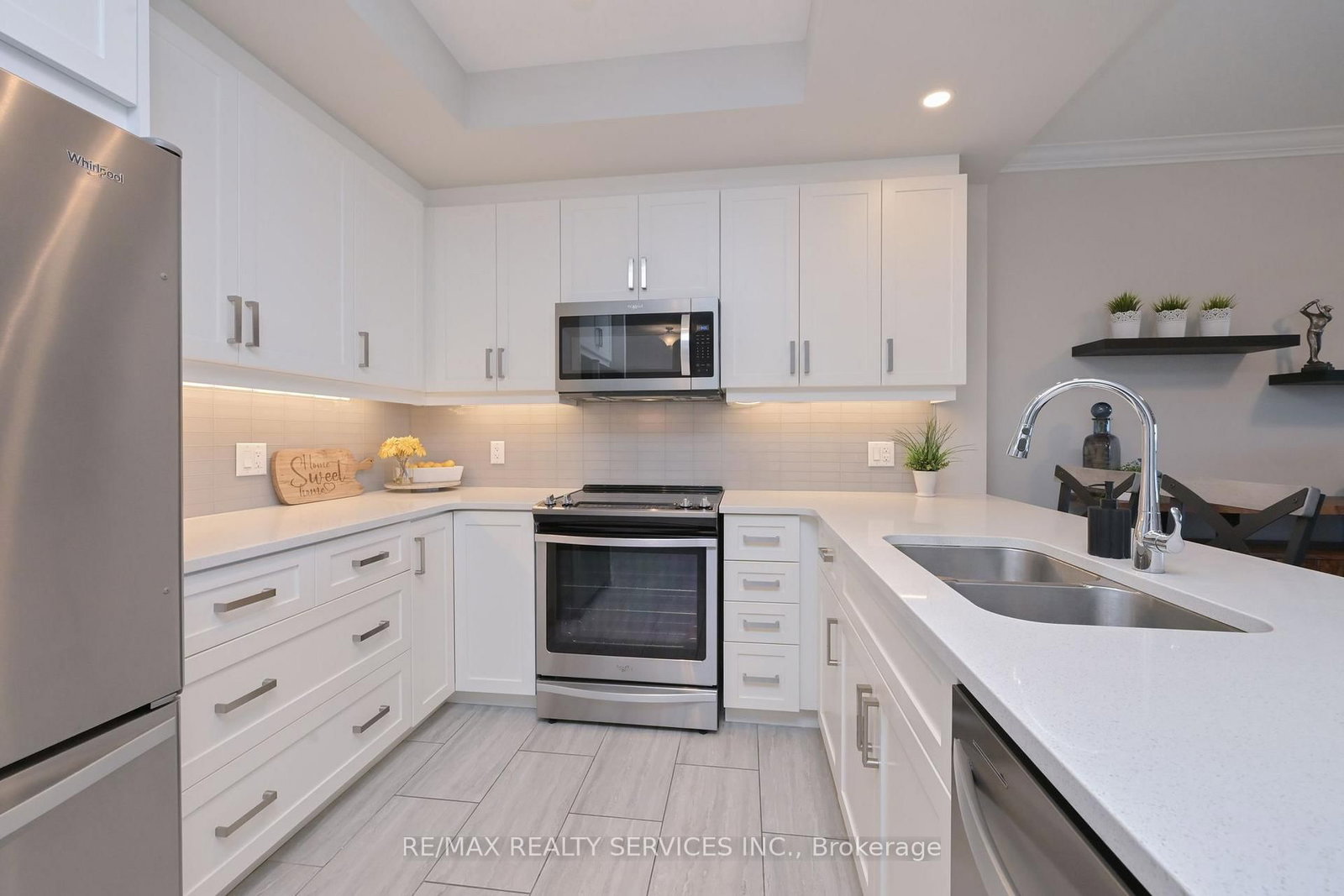 1878 GORDON Street • #809 • Guelph, ON photo 8