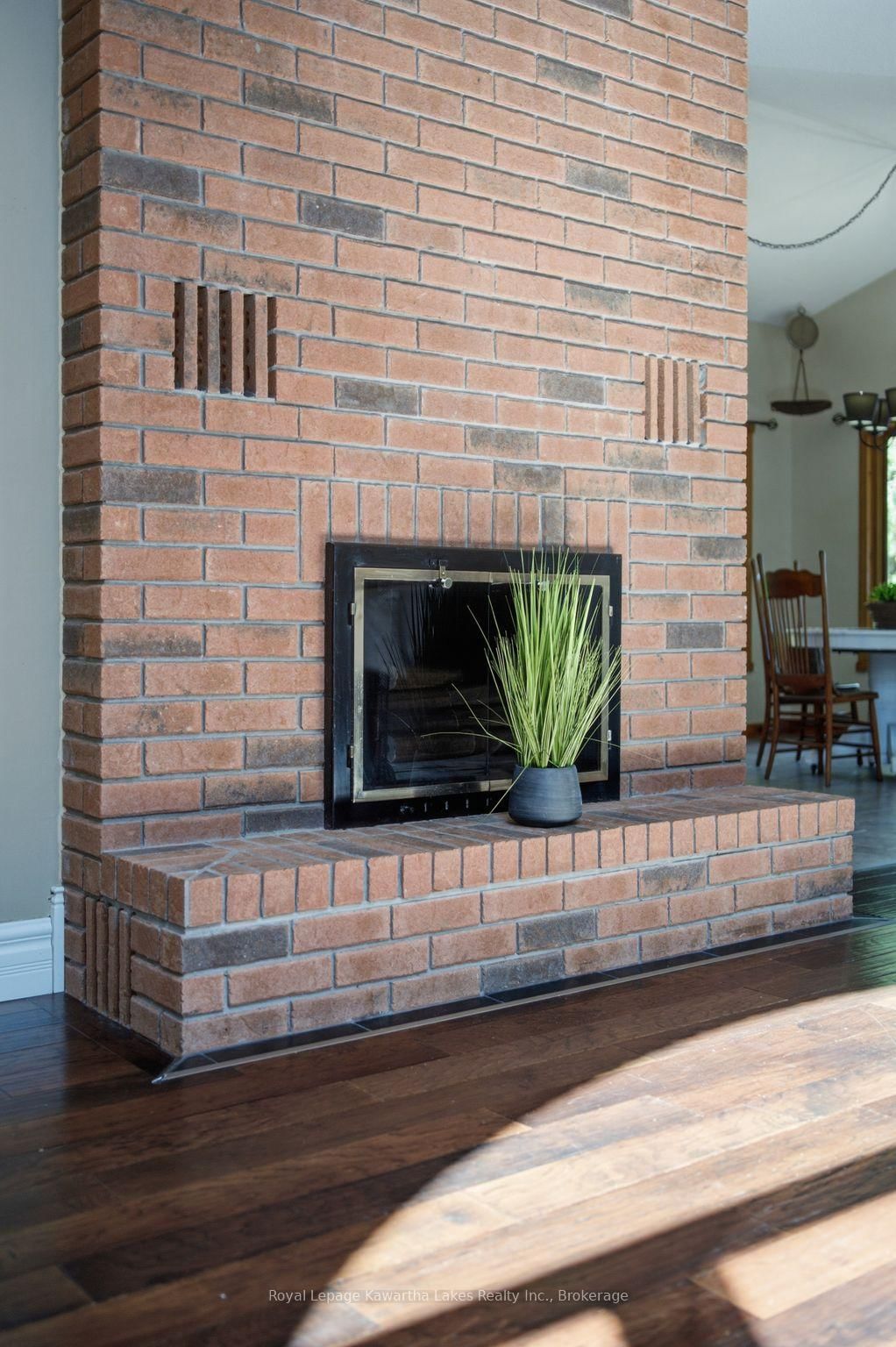 100 Pinewood Boulevard • Kawartha Lakes, ON photo 12