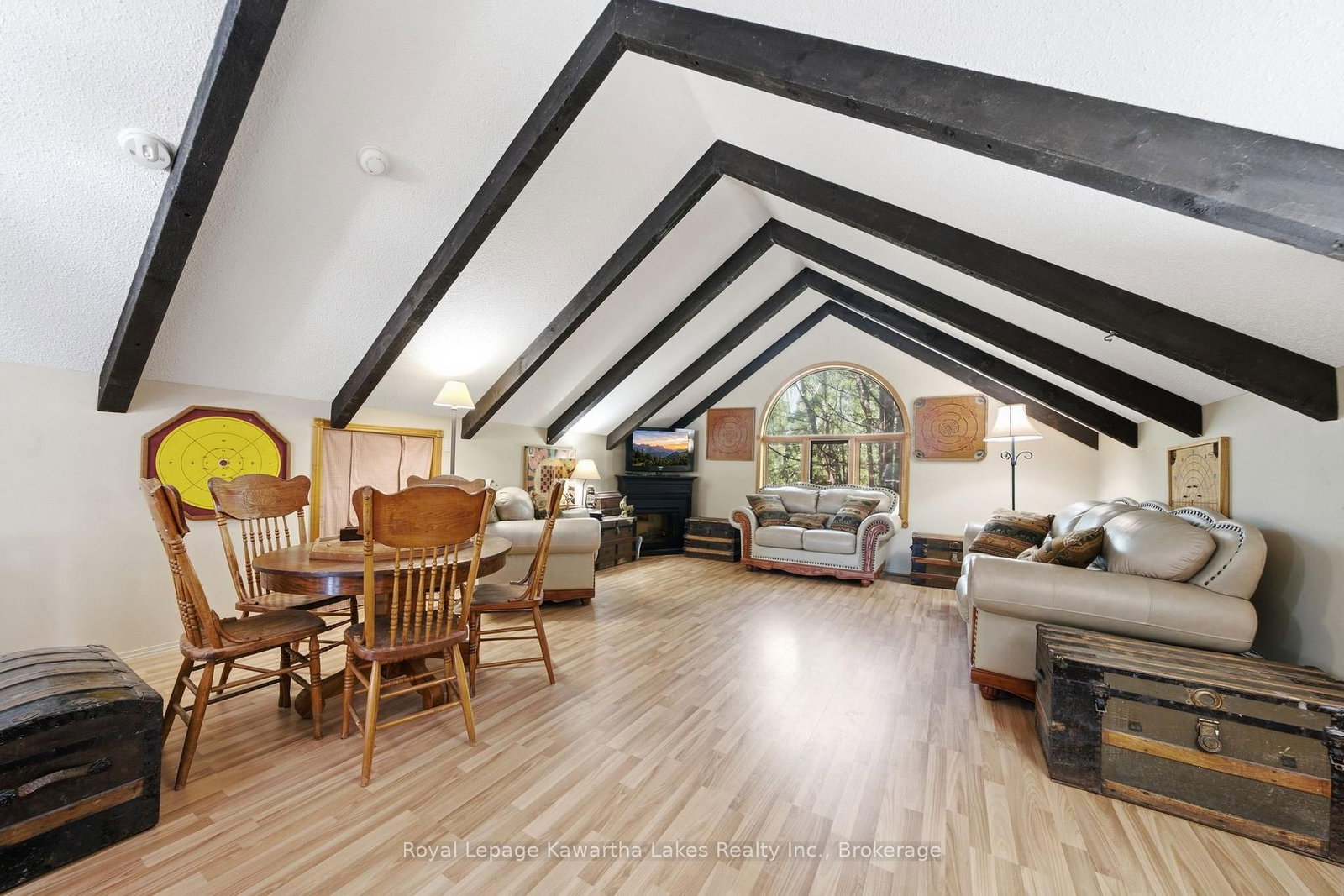 100 Pinewood Boulevard • Kawartha Lakes, ON photo 25